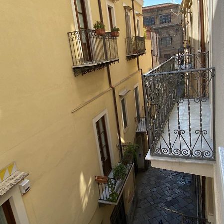 Quattro Canti Suite Palermo Exterior foto